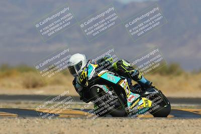 media/Mar-22-2025-CVMA (Sat) [[462c0ffedb]]/Race 13-Amateur Supersport Middleweight/